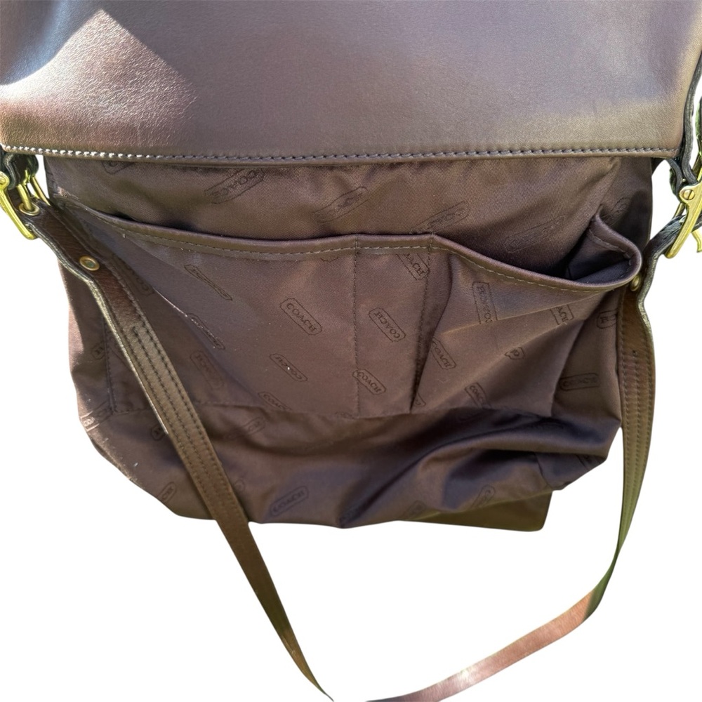 Legacy Monterey 9829 Mahogany Leather Flap Crossbody Costa Rica - Picture 13 of 17